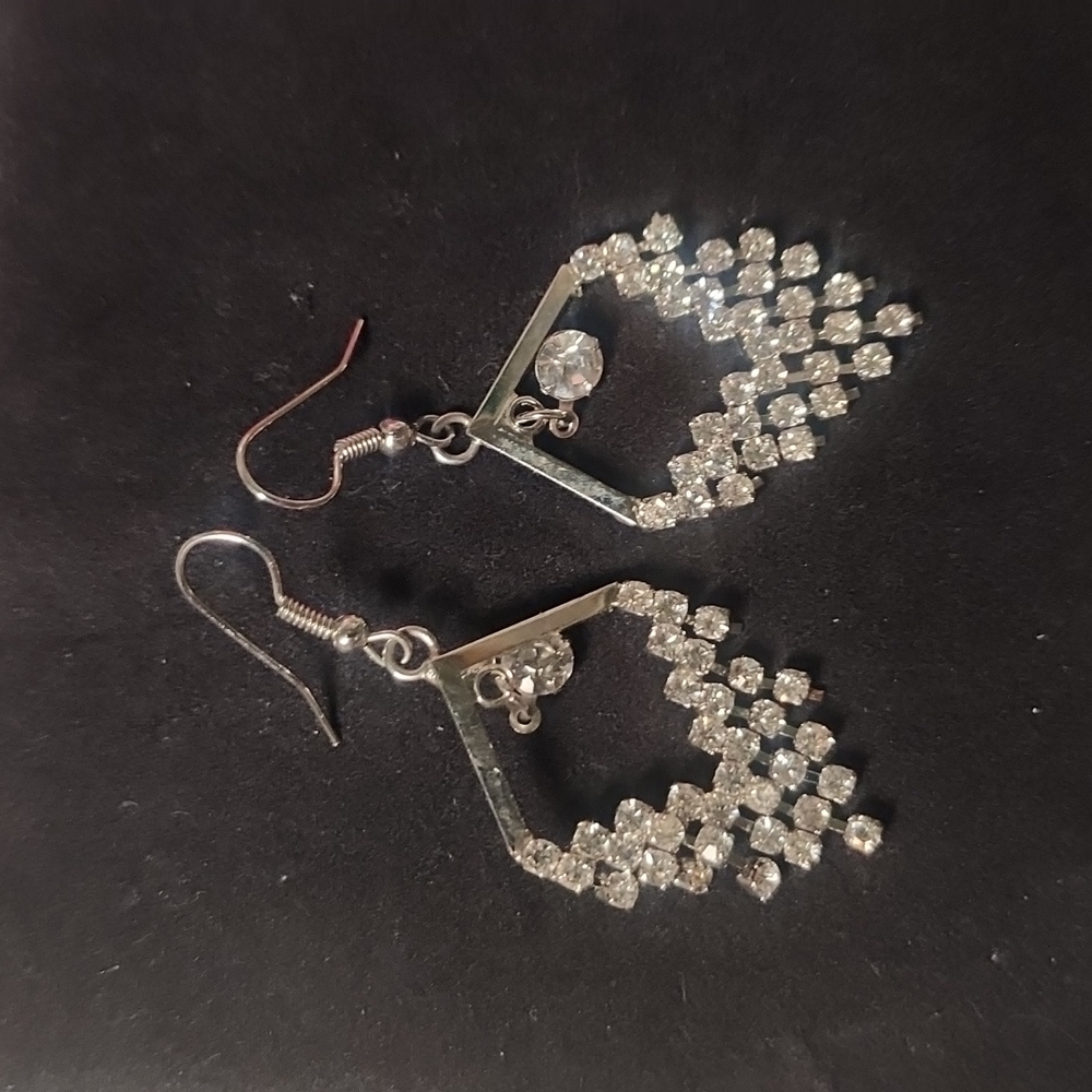 Assorted Lovisa rings, bracelets and necklaces - Picture 15 of 16